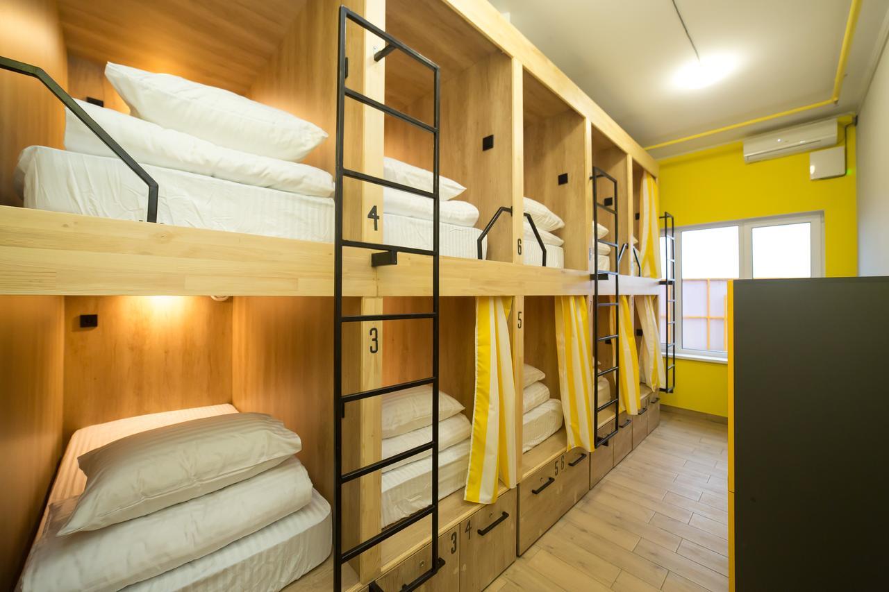Hotel Bee Station Kijev Kültér fotó