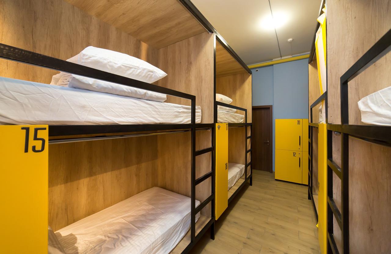 Hotel Bee Station Kijev Kültér fotó