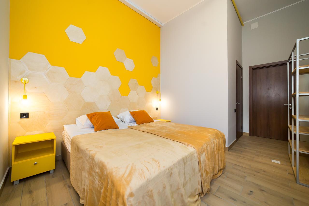 Hotel Bee Station Kijev Kültér fotó