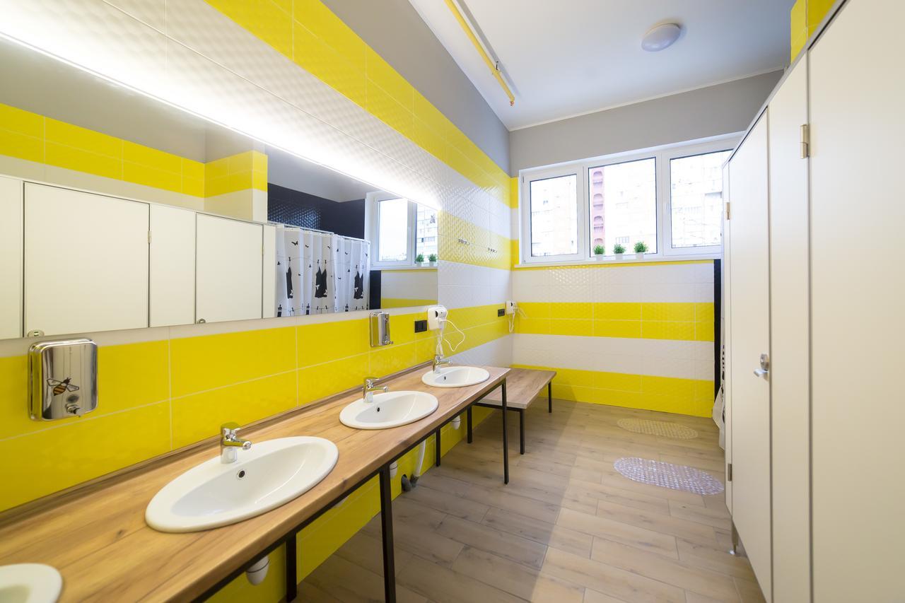 Hotel Bee Station Kijev Kültér fotó