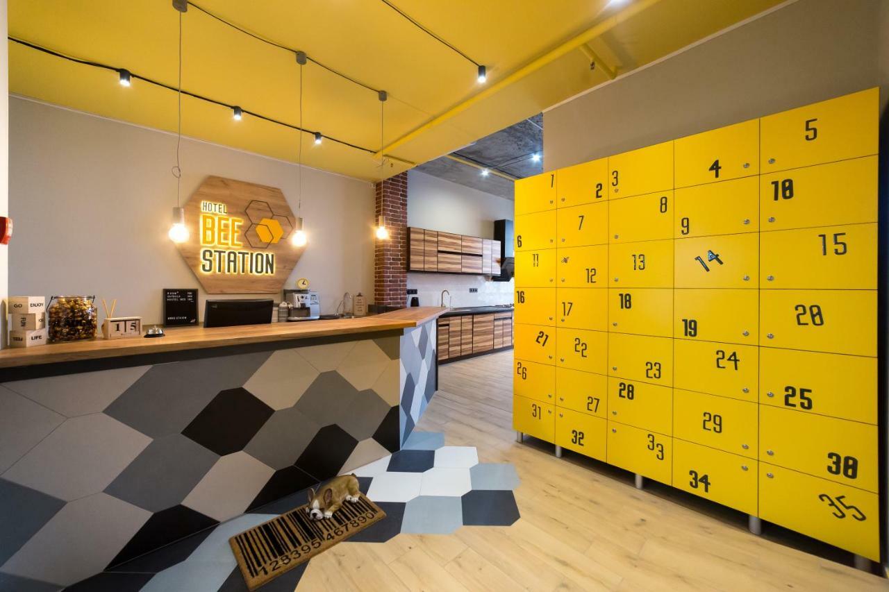 Hotel Bee Station Kijev Kültér fotó
